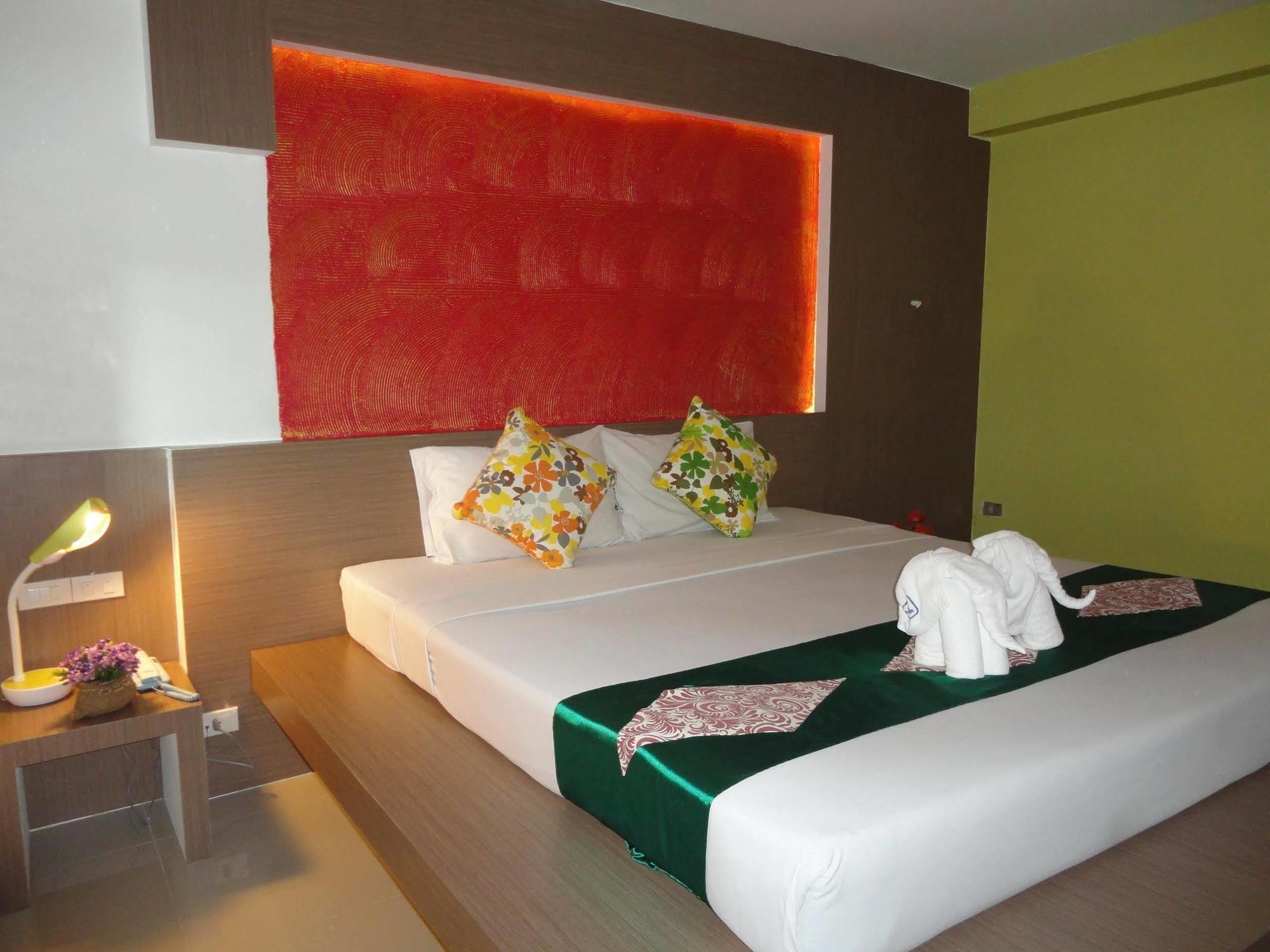 La Moon At Phuket - Sha Extra Plus Екстериор снимка